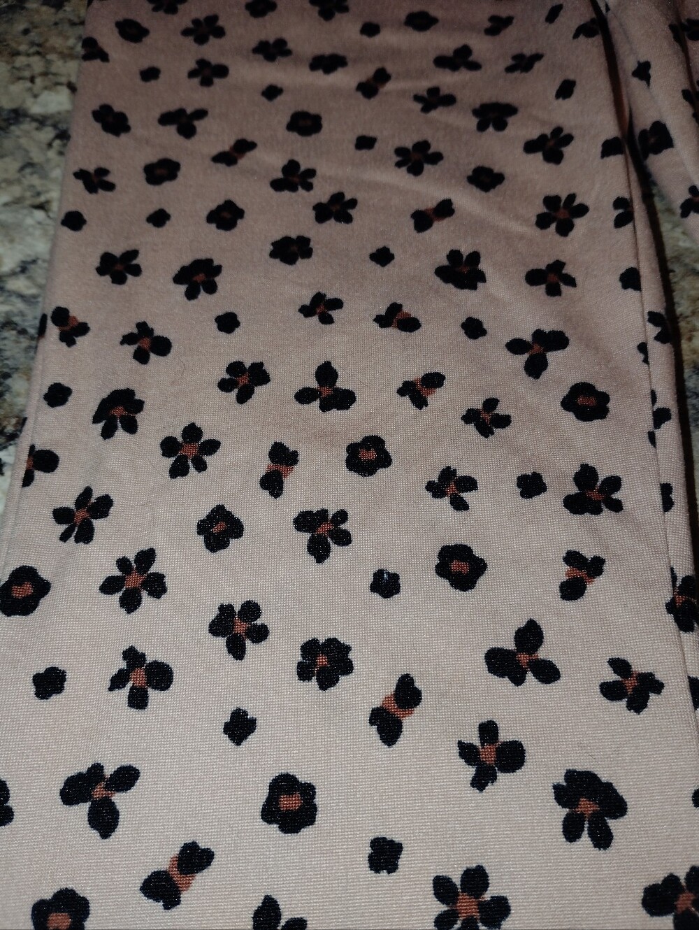 nwt 8 Girls Btween Black Fuzzy 'Love' Top with Pink Floral Print Pants - Picture 3 of 6